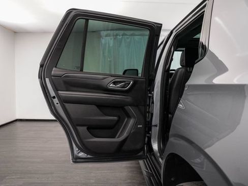 Used 2021 Chevrolet Tahoe RST w/ Luxury Package RWD image 22