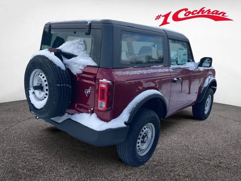 New 2025 Ford Bronco Base image 5