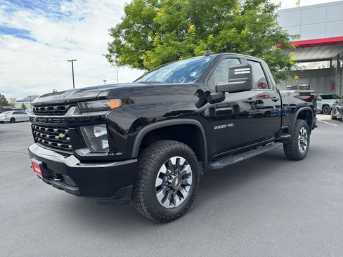 Used 2021 Chevrolet Silverado 2500 Custom w/ Custom Value Package AWD/4WD image 5