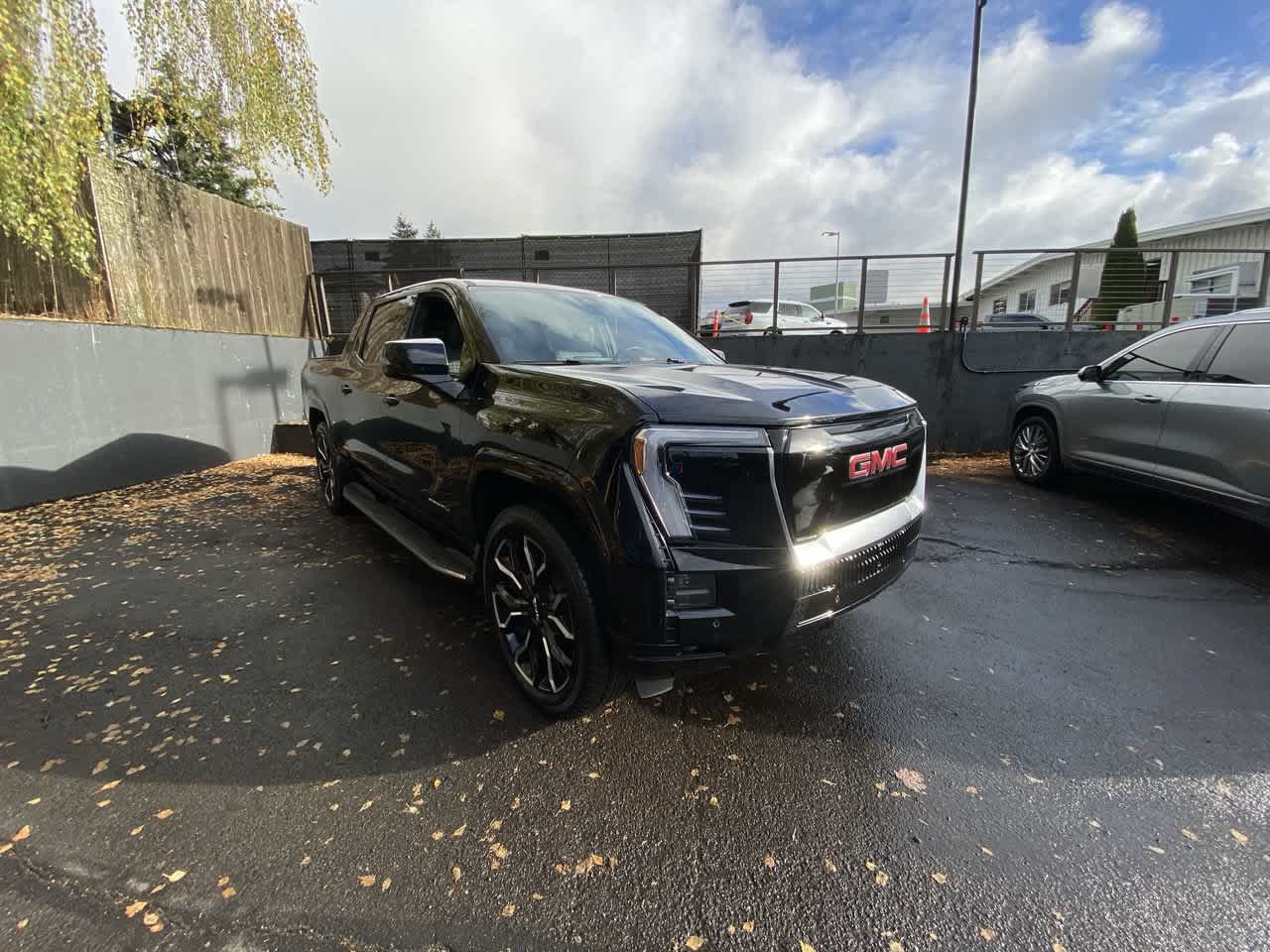 Used 2026 GMC Sierra EV Denali AWD/4WD image 8