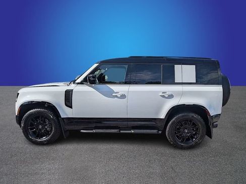 Used 2025 Land Rover Defender 110 X-Dynamic SE AWD/4WD image 2