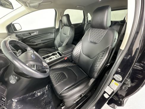 Used 2024 Ford Edge Titanium image 19