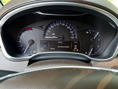 Used 2013 Cadillac SRX Luxury w/ Driver Awareness Package image 22