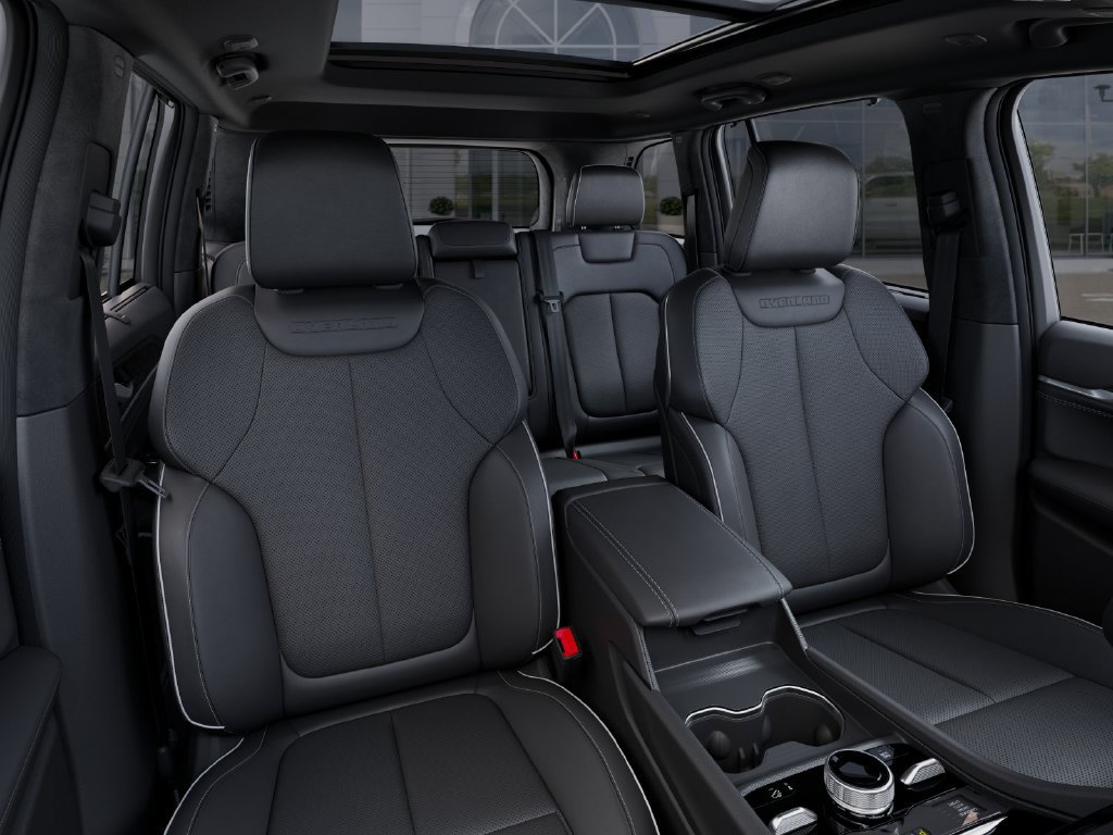 New 2025 Jeep Grand Cherokee Overland w/ Adv Protech Group III AWD/4WD image 17