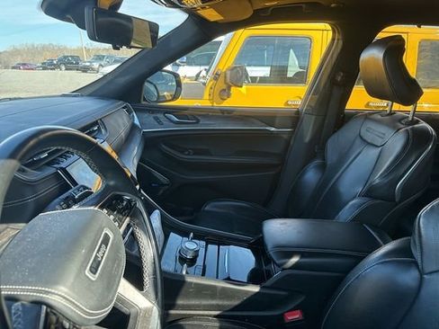 Used 2021 Jeep Grand Cherokee L Overland w/ Luxury Tech Group IV image 7