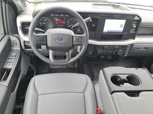 New 2026 Ford F250 XL w/ XL Driver Assist Package RWD image 17