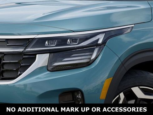 New 2026 Kia Seltos SX w/ SX Sunroof Package image 10