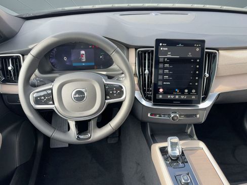 New 2026 Volvo XC90 T8 Plus image 27