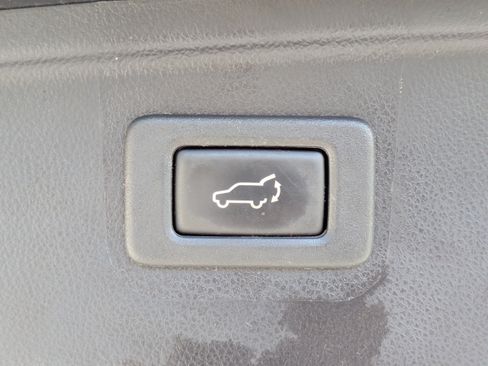 Used 2017 Subaru Outback 2.5i Limited AWD/4WD image 15