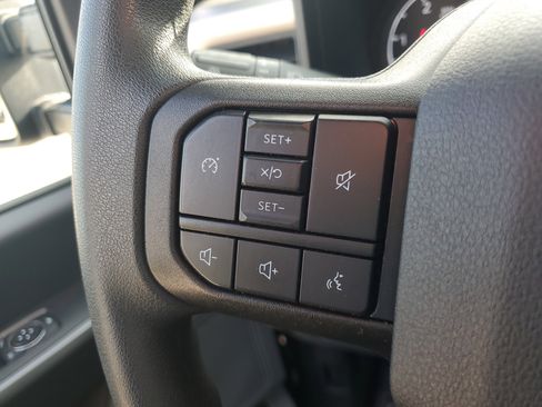 Used 2025 Ford F350 XLT image 23