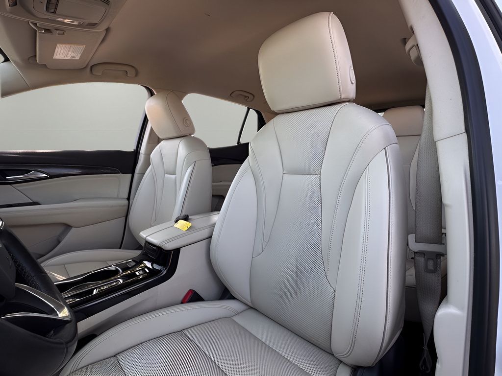 Used 2023 Buick Envision Essence FWD image 17