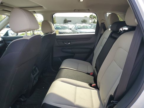 Used 2025 Honda CR-V EX image 16