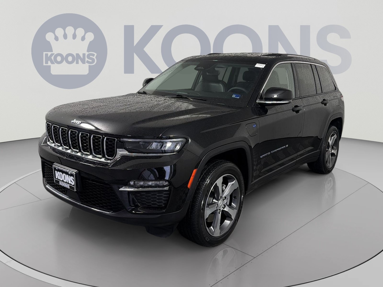 Used 2023 Jeep Grand Cherokee 4WD 4xe image 1