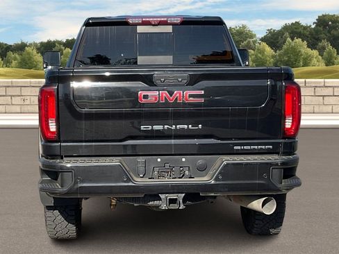 Used 2022 GMC Sierra 2500 Denali w/ Denali Black Diamond Edition image 4