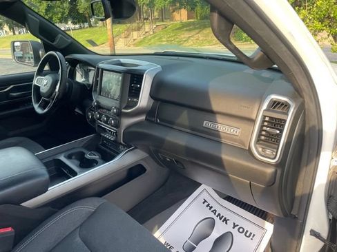 Used 2019 RAM 1500 Big Horn AWD/4WD image 31