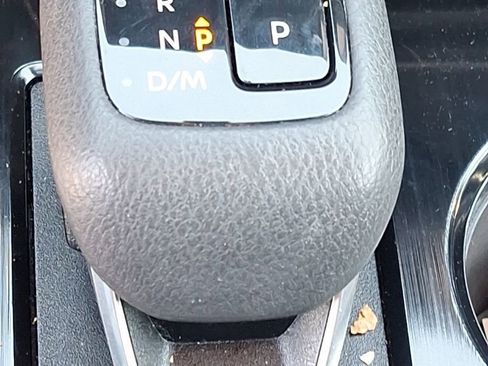 Used 2024 Nissan Rogue SV FWD image 31