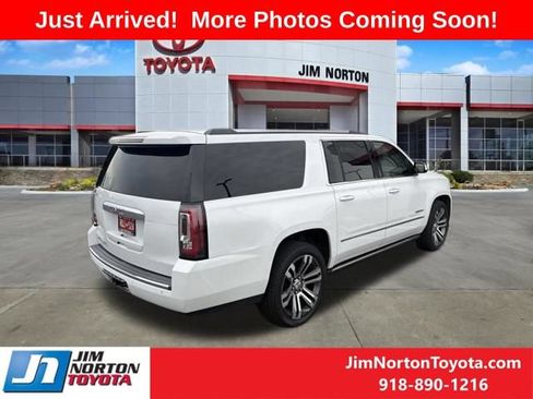 Used 2017 GMC Yukon XL Denali w/ Open Road Package AWD/4WD image 7