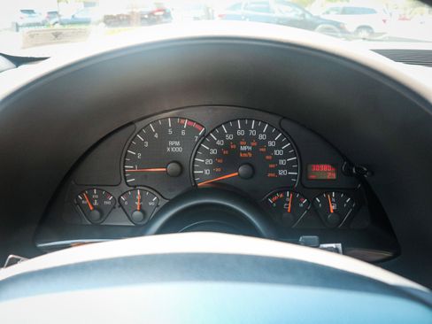 Used 1998 Pontiac Firebird Formula w/ Opt Pkg image 21