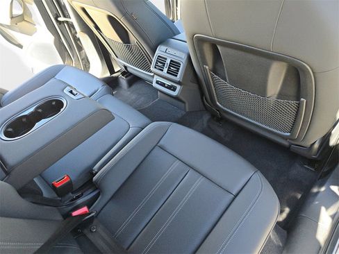 New 2025 Audi Q5 Prestige image 11