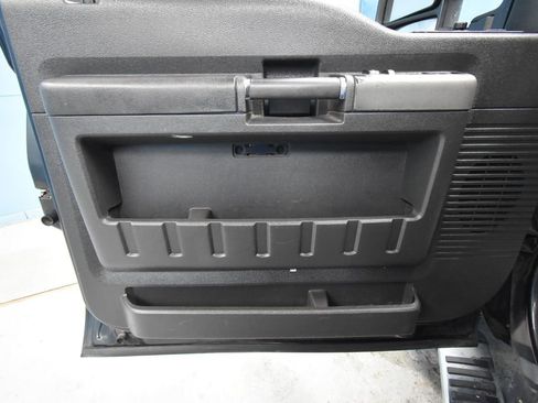 Used 2012 Ford F350 Lariat w/ Lariat Ultimate Pkg image 4