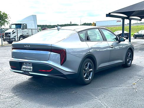 Used 2025 Kia K4 FWD image 8