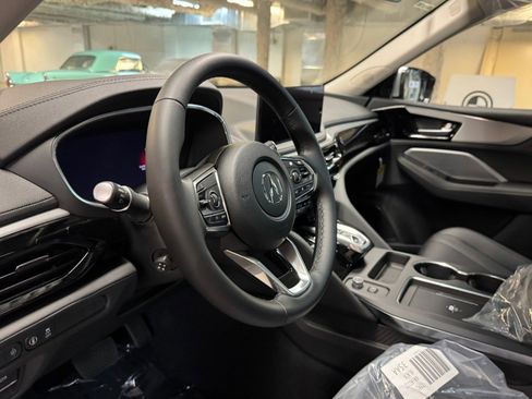 New 2026 Acura MDX SH-AWD image 29