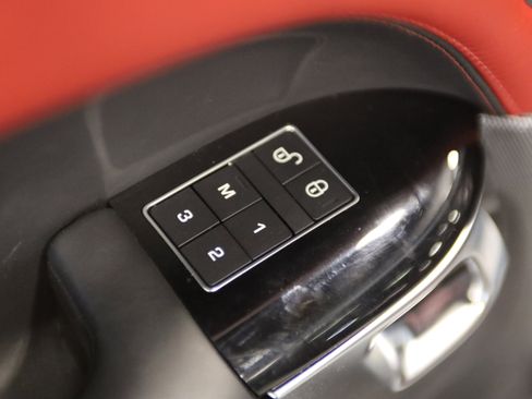 Used 2018 Land Rover Range Rover Sport HSE Dynamic image 16