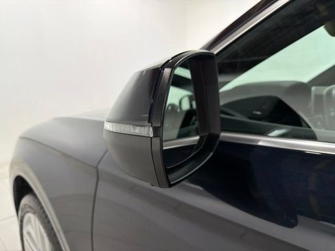 Used 2018 Audi Q5 2.0T Premium Plus w/ Premium Plus Package AWD/4WD image 9