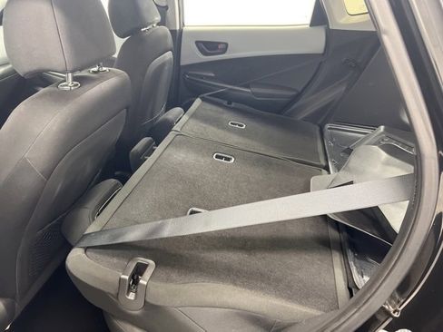 Used 2019 Hyundai Kona SE image 11