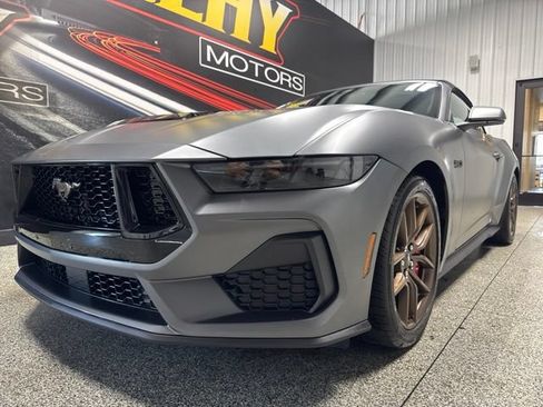 Used 2026 Ford Mustang GT Premium RWD image 2