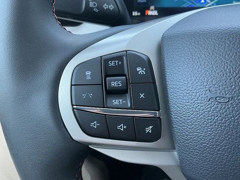 New 2026 Ford Explorer Active image 17