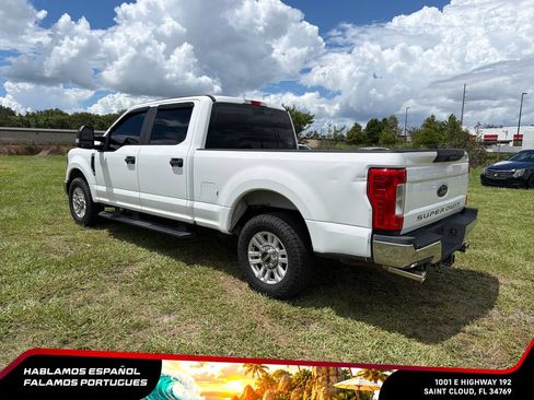 Used 2018 Ford F250 XL w/ STX Appearance Package RWD image 3
