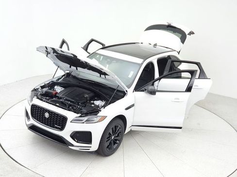 Certified 2025 Jaguar F-PACE R-Dynamic S image 15