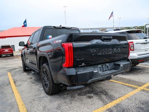 Used 2023 Toyota Tundra SR5 w/ SR5 Convenience Package AWD/4WD image 10