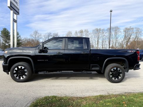 Certified 2020 Chevrolet Silverado 2500 Custom w/ Custom Value Package image 2
