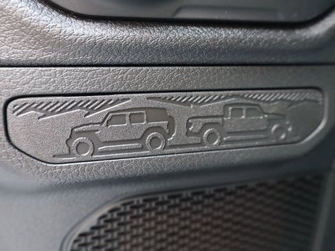 New 2025 Jeep Gladiator Sport image 14