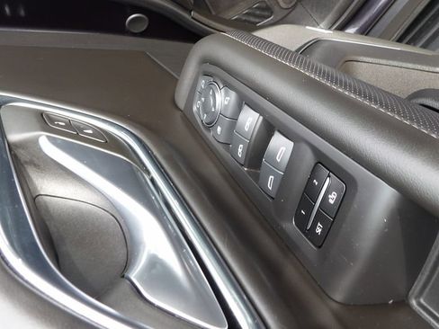 Used 2024 Chevrolet Tahoe Premier RWD image 18