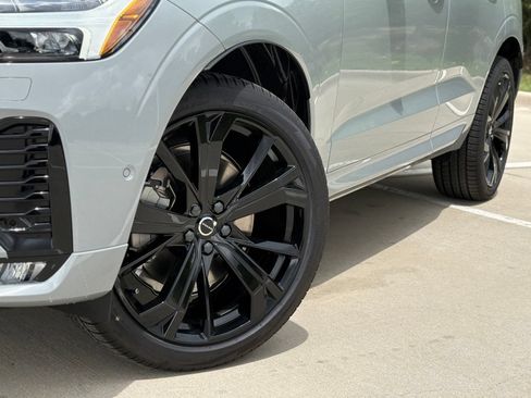 New 2026 Volvo XC60 B5 Ultra w/ Protection Package Premier AWD/4WD image 10