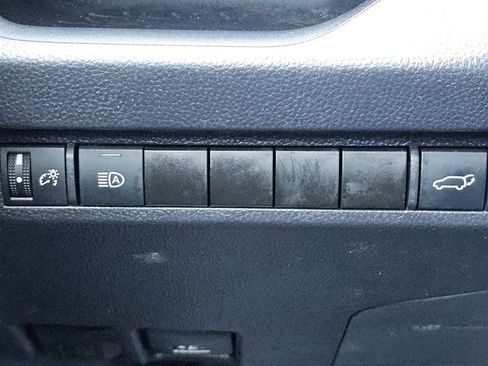Used 2025 Toyota RAV4 XLE w/ Convenience Package AWD/4WD image 15