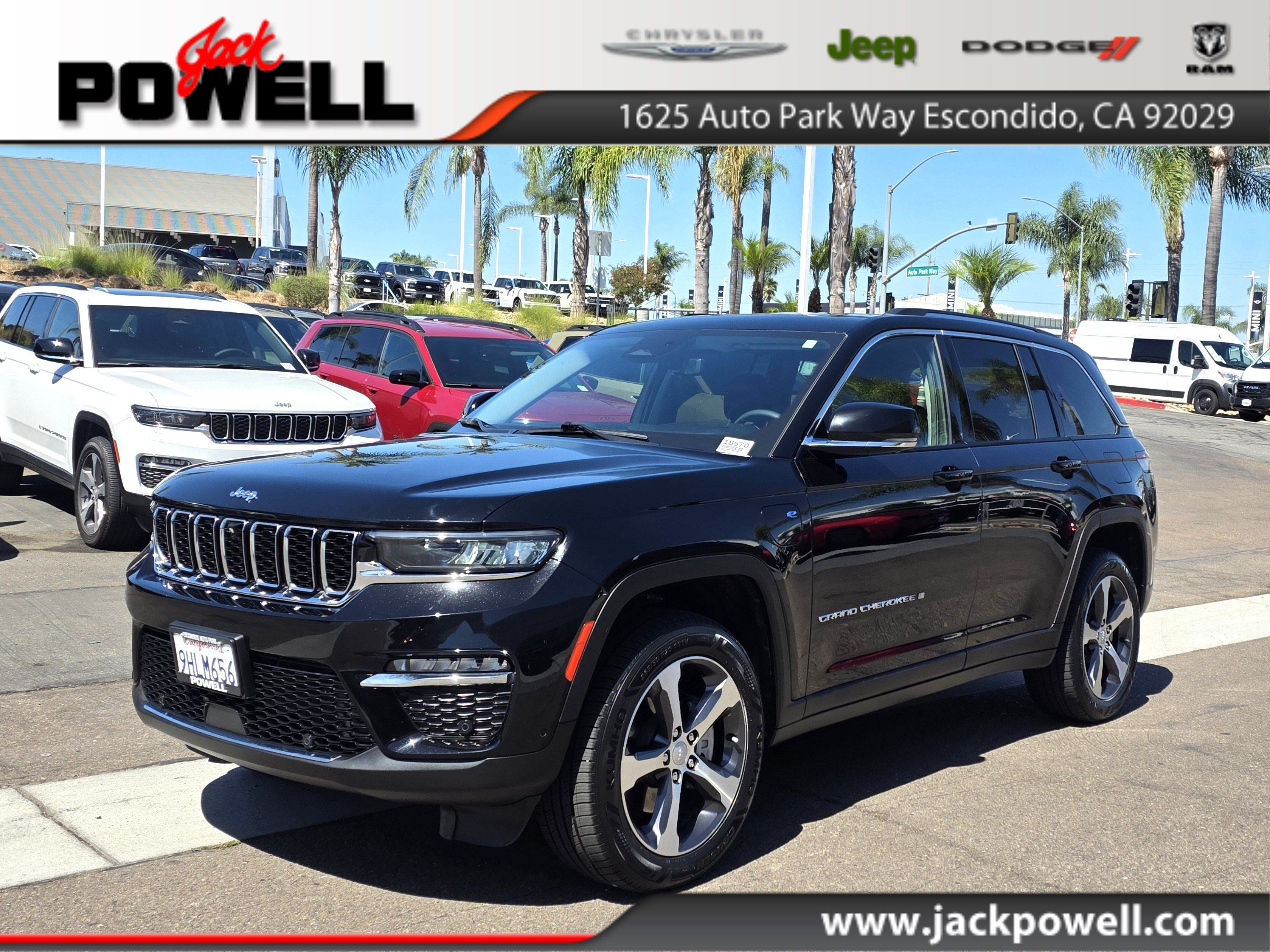 Certified 2023 Jeep Grand Cherokee 4WD 4xe w/ Luxury Tech Group II image 1
