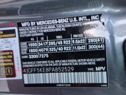 Used 2023 Mercedes-Benz GLS 450 4MATIC image 28