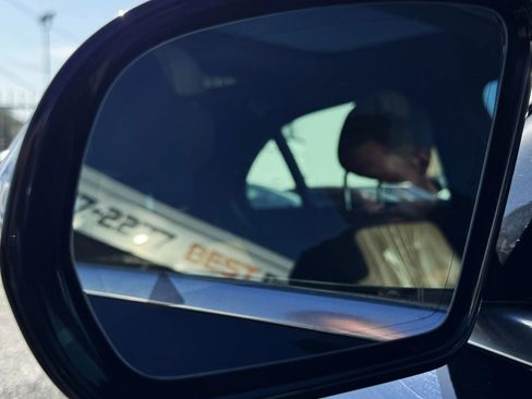 Used 2017 Mercedes-Benz E 300 image 11