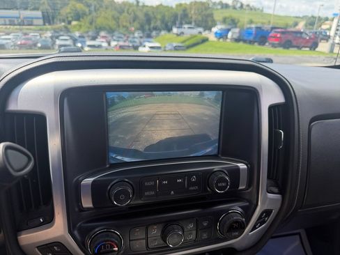 Used 2018 GMC Sierra 1500 SLT AWD/4WD image 18