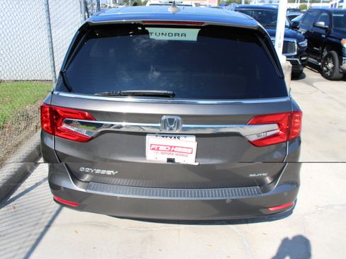 Used 2018 Honda Odyssey Elite image 7