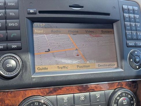 Used 2010 Mercedes-Benz ML 350 BlueTEC 4MATIC image 14