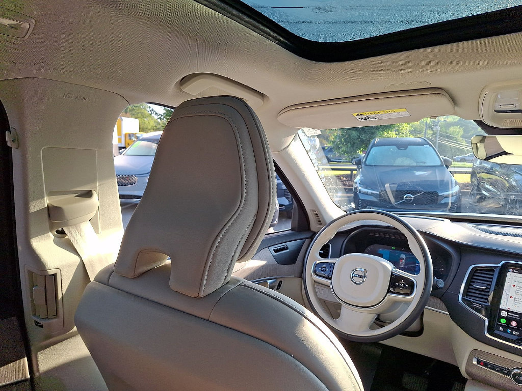 Used 2024 Volvo XC90 T8 Ultimate w/ Protection Package Premier AWD/4WD image 15