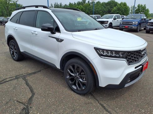 Used 2023 Kia Sorento X-Line EX image 8
