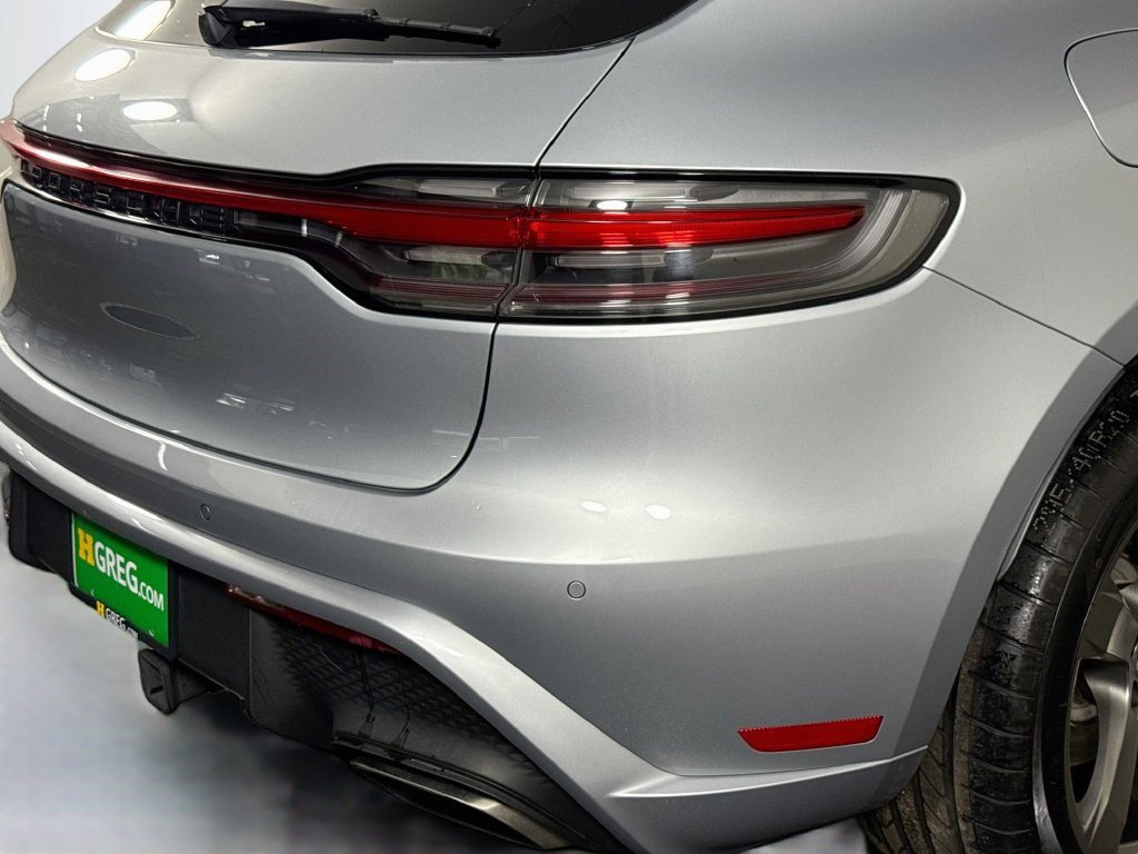 Used 2023 Porsche Macan AWD/4WD image 33