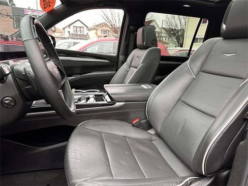 Used 2025 Cadillac Escalade ESV Sport w/ LPO, Floor Liner Package image 15