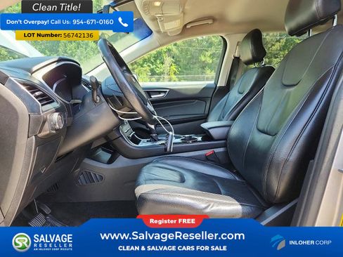 Used 2018 Ford Edge Titanium w/ Technology Package FWD image 9